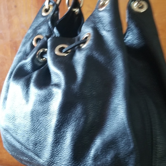 MICHAEL KORS pebble DRAWSTRING HOBO never used - Picture 5 of 10